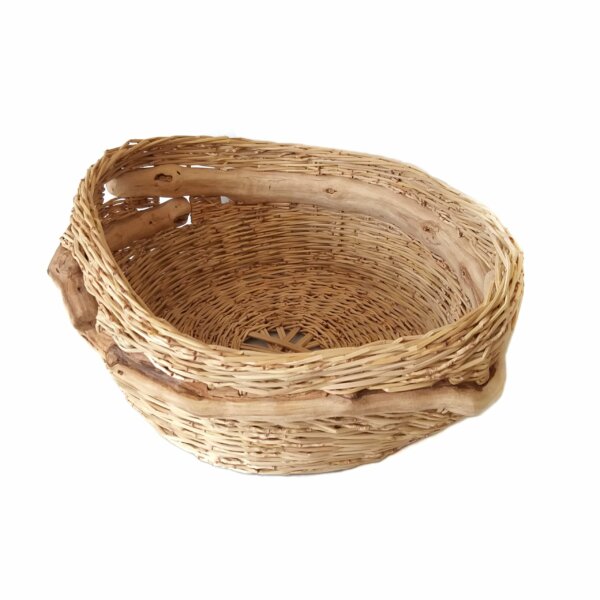 אמנות-ישראלית-עכשווית-woven-basket-homedecor-palm-branches