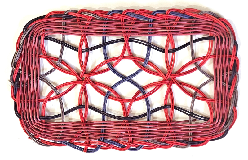 קישוט-לתליה-על-קיר-קליעה-בנצרים-סמטריה-ערבסקה